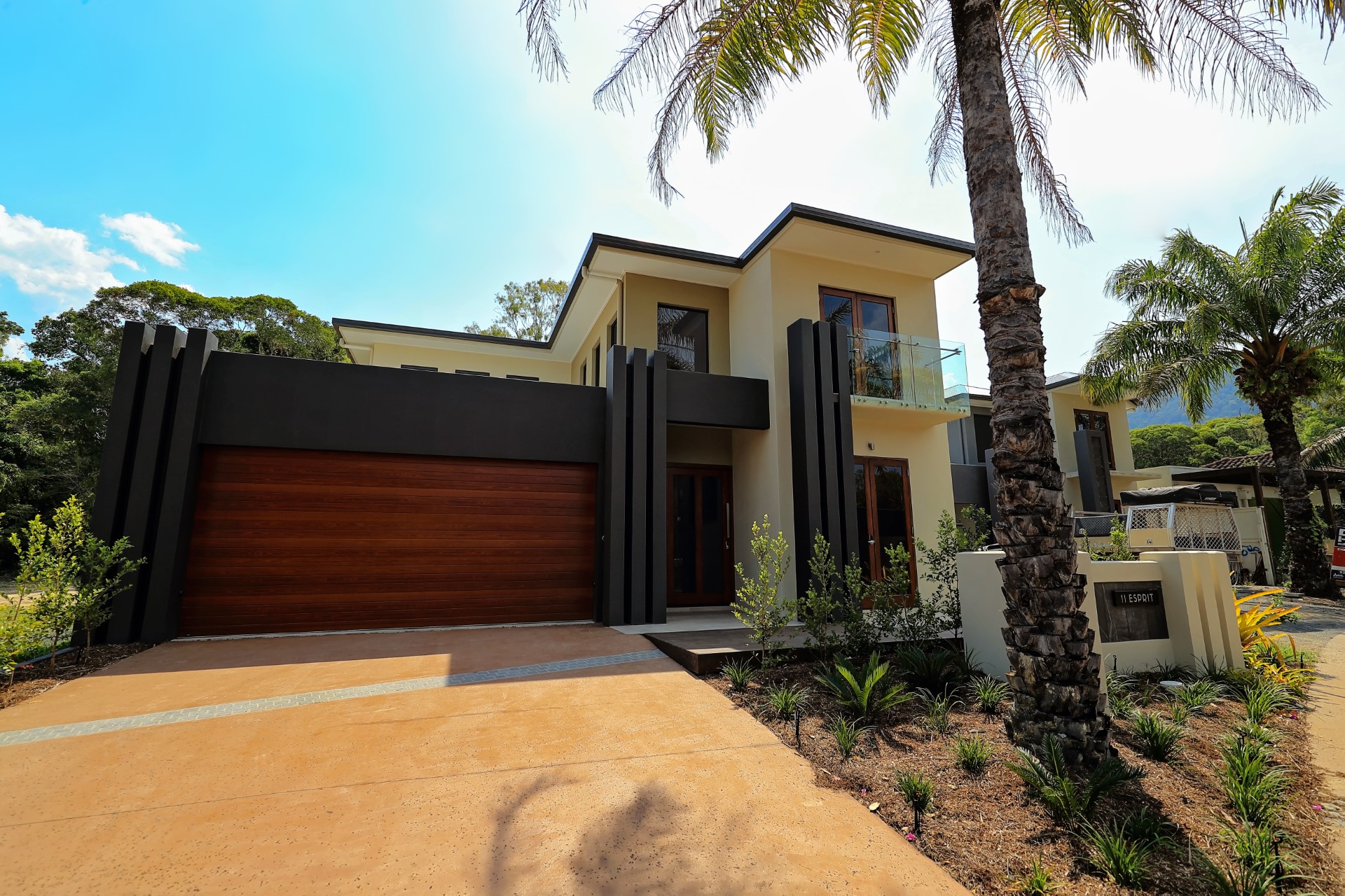 Dixon Homes Cairns Builder